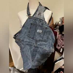 Levi’s shortalls size medium